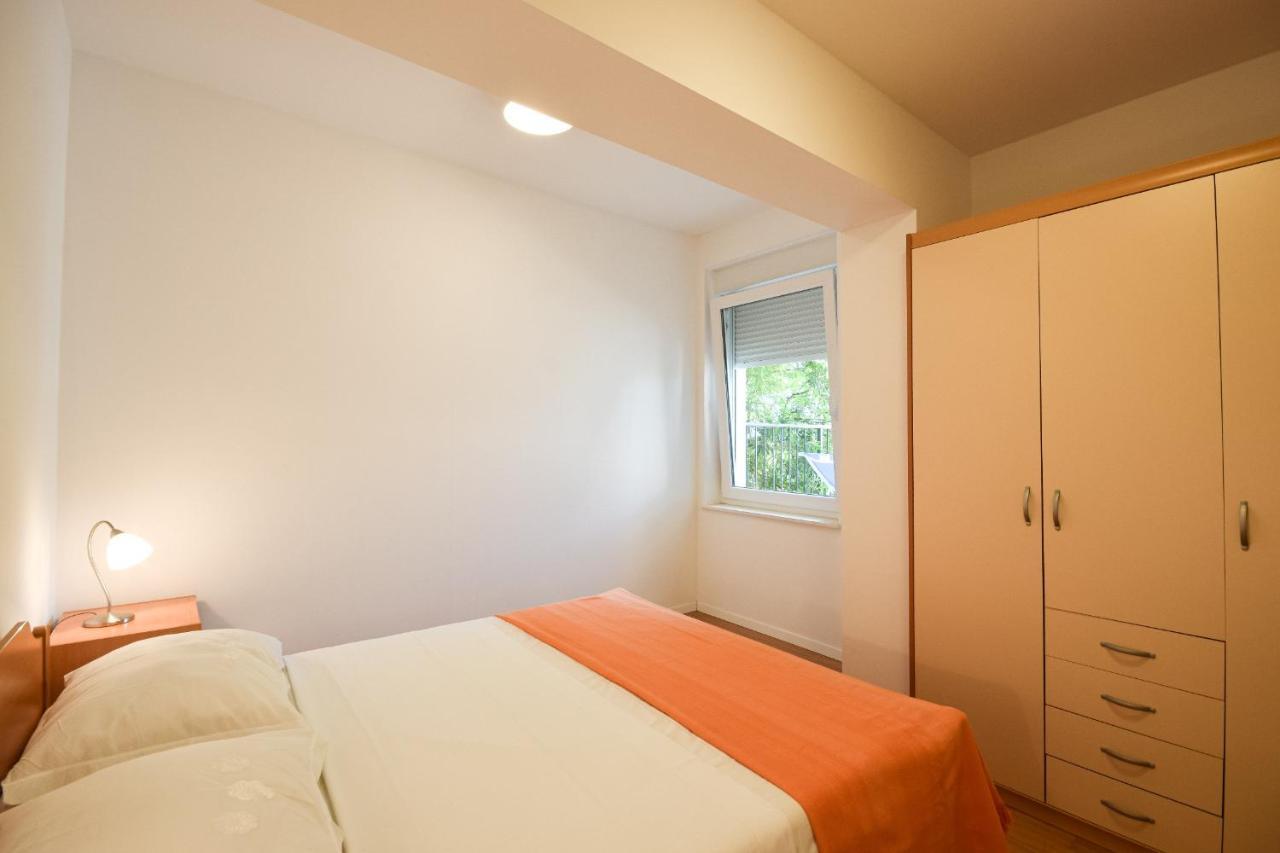 Villa Mijo Brela Exteriör bild